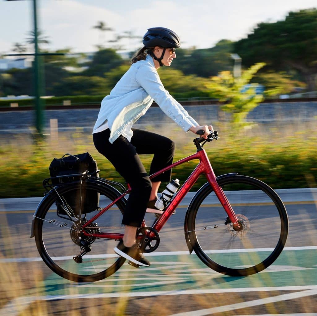 Les vélos hybrides sont polyvalents et faciles à adapter à vos besoins. Par exemple, la gamme trek FX !